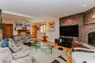 7022 Birchwood Ave, Niles, IL 60714 - Photo 5