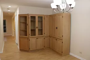 9259 Hamlin Ave, Des Plaines, IL 60016 - Photo 5