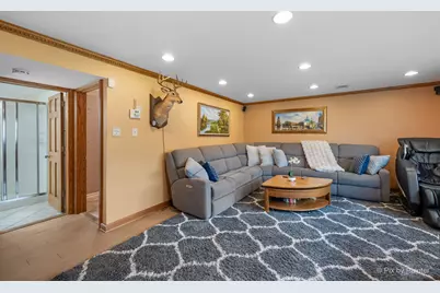 1241 Fargo Avenue, Des Plaines, IL 60018 - Photo 29