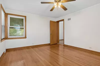 3301 N Newland Avenue, Chicago, IL 60634 - Photo 17