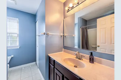 1810 Van Dyke Lane, Carpentersville, IL 60110 - Photo 17