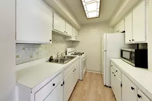 10820 Kilpatrick Ave, Oak Lawn, IL 60453 - Photo 13