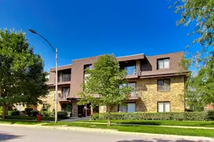 10820 Kilpatrick Ave, Oak Lawn, IL 60453 - Photo 1