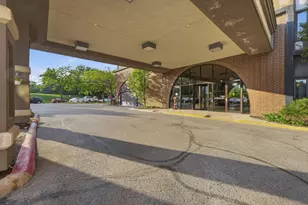 1 Renaissance Pl, Palatine, IL 60067 - Photo 3
