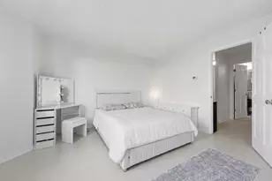 1 Renaissance Pl, Palatine, IL 60067 - Photo 19