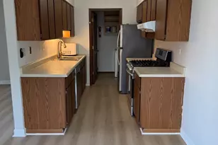 1609 Durham Ct, Darien, IL 60561 - Photo 3