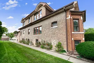 4006 Sunnyside Ave, Brookfield, IL 60513 - Photo 3