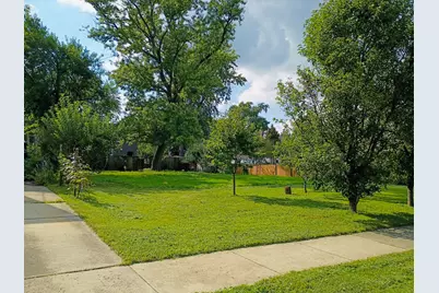 290 Woodbridge Road, Des Plaines, IL 60016 - Photo 3