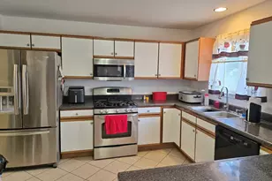 2022 Whitmore Dr, Romeoville, IL 60446 - Photo 7