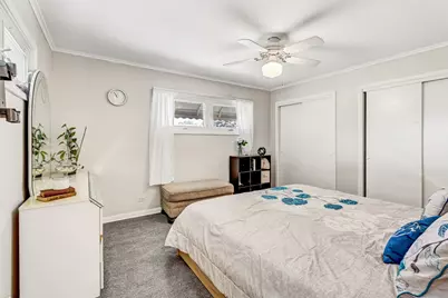2023 Cedar Street, Des Plaines, IL 60018 - Photo 7
