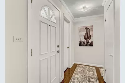 2023 Cedar Street, Des Plaines, IL 60018 - Photo 17