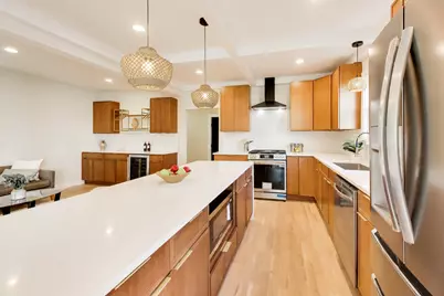 6730 W Dakin Street, Chicago, IL 60634 - Photo 3