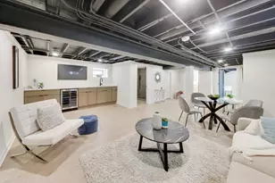 6730 W Dakin St, Chicago, IL 60634 - Photo 25