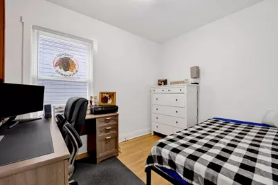 5037 W Winona Street, Chicago, IL 60630 - Photo 9