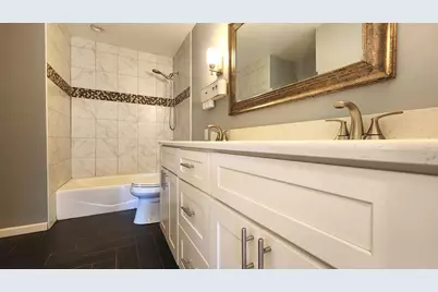 132 N Kitson Drive, Palatine, IL 60074 - Photo 19