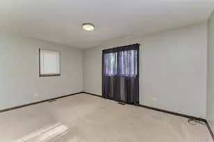 22812 Wentworth Ave, Steger, IL 60475 - Photo 15