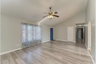 22812 Wentworth Avenue, Steger, IL 60475 - Photo 7