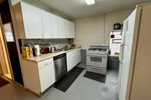 3237 W Thomas St, Chicago, IL 60651 - Photo 5