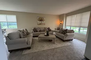 5408 Cleary Ct, Carpentersville, IL 60110 - Photo 5