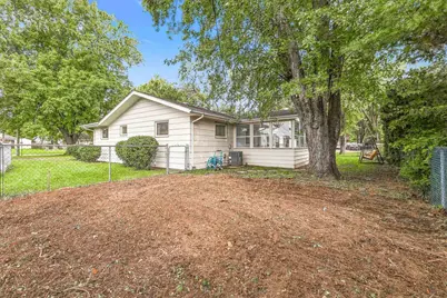 447 Keith Avenue, Crystal Lake, IL 60014 - Photo 17
