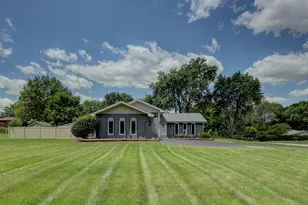 27W719 Sycamore St, West Chicago, IL 60185 - Photo 31