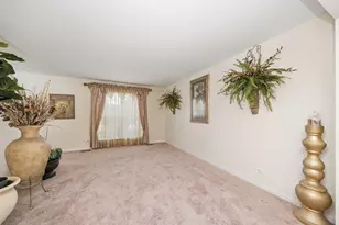 2798 Jenna Cir, Montgomery, IL 60538 - Photo 5