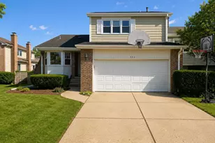 523 Dunsten Cir, Northbrook, IL 60062 - Photo 1
