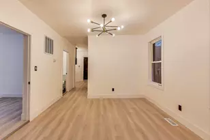 1117 W 57th St, Chicago, IL 60621 - Photo 9