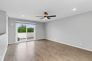1745 W Wellington Ave, Chicago, IL 60657 - Photo 19