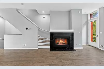 1745 W Wellington Avenue, Chicago, IL 60657 - Photo 5