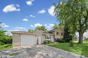 1609 Friedrich St, Glendale Heights, IL 60139 - Photo 1