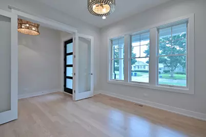 367 N Oak Street, Elmhurst, IL 60126 - Photo 3