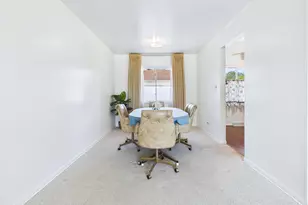 604 N Wilshire Dr, Mount Prospect, IL 60056 - Photo 11