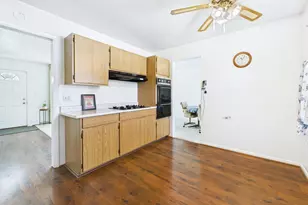 604 N Wilshire Dr, Mount Prospect, IL 60056 - Photo 7