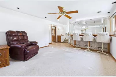 604 N Wilshire Drive, Mount Prospect, IL 60056 - Photo 17