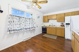 604 N Wilshire Dr, Mount Prospect, IL 60056 - Photo 9