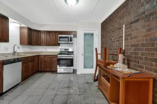 228 E Bailey Rd, Naperville, IL 60565 - Photo 7