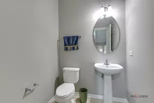 921 Summit Creek Dr, Shorewood, IL 60404 - Photo 9