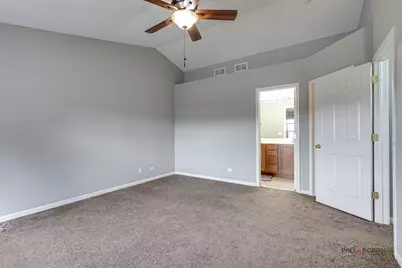 921 Summit Creek Drive, Shorewood, IL 60404 - Photo 19