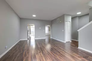 921 Summit Creek Dr, Shorewood, IL 60404 - Photo 11