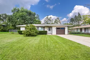 1104 Jasper Dr, McHenry, IL 60051 - Photo 1