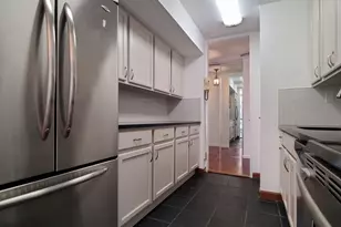 1310 N Ritchie Ct, Chicago, IL 60610 - Photo 11