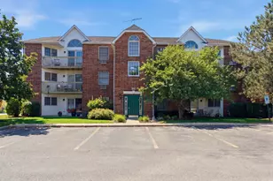 511 Leah Ln, Woodstock, IL 60098 - Photo 1