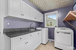 1434 W Downer Pl, Aurora, IL 60506 - Photo 13