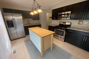 337 Merlin Ct, Bolingbrook, IL 60440 - Photo 5