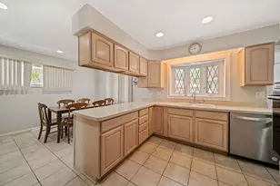 2607 Mayfair Ave, Westchester, IL 60154 - Photo 13