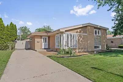 2607 Mayfair Avenue, Westchester, IL 60154 - Photo 1