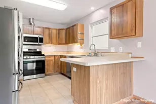 419 Wimbleton Trail, McHenry, IL 60050 - Photo 7