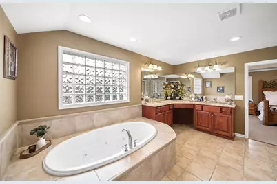 415 Ranch Road, Wheaton, IL 60187 - Photo 15