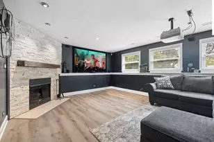 2296 Briarhill Dr, Naperville, IL 60565 - Photo 19